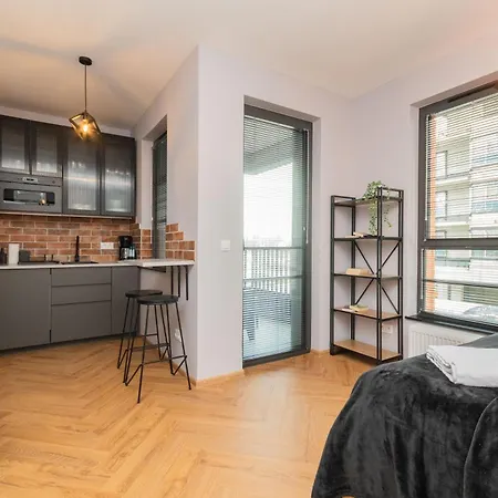 Doki Montownia By Grand * Gdańsk